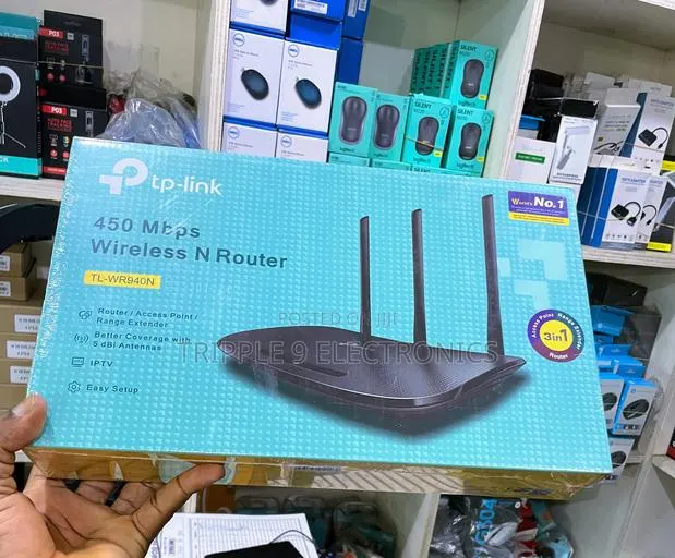 Tp Link 450 MBPS Wireless N Router Extender · Photo 1