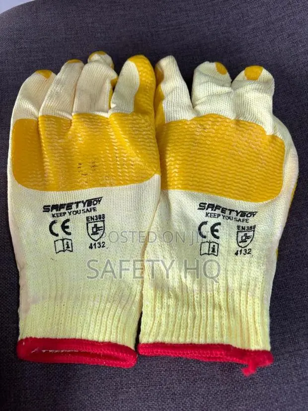 Latex Coated Yellow Palm Glove · Photo 1