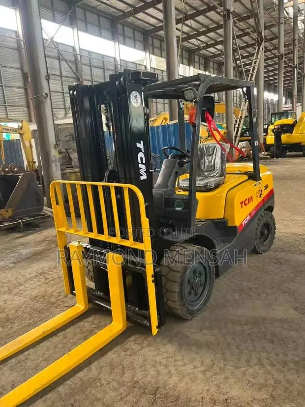 3 Ton Japanese 2023 Forklift for Rent · Photo 1