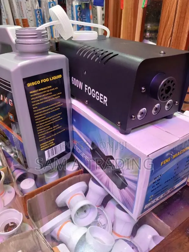 600w Fog Machine · Photo 1