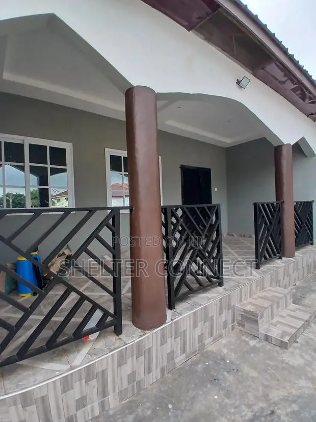 3bdrm Bungalow in Oyarifa, Ghana Flag for rent · Photo 1