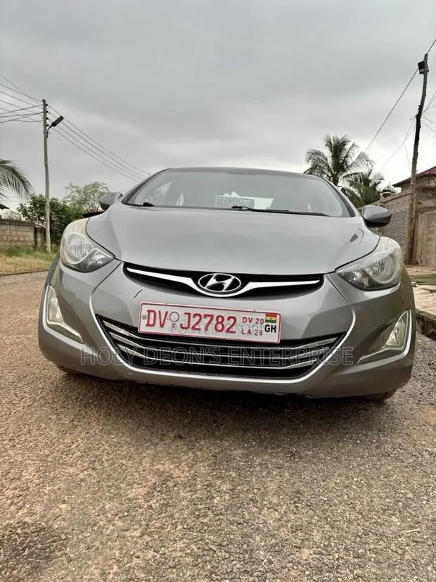 Hyundai Elantra GLS Sedan FWD (1.8L 4cyl 6A) 2013 Gray · Photo 1