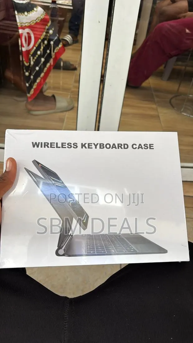 Wireless Keyboard For Apple iPad A16 10th And 11th Gen · Photo 1