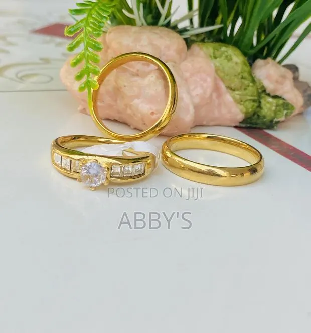 Quality Non-fading Wedding Ring · Photo 1