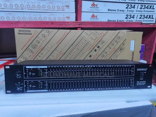 Supermult Eq-231 Sub Dual 31 Band Equilzer With Subwoofer Out · Photo 1