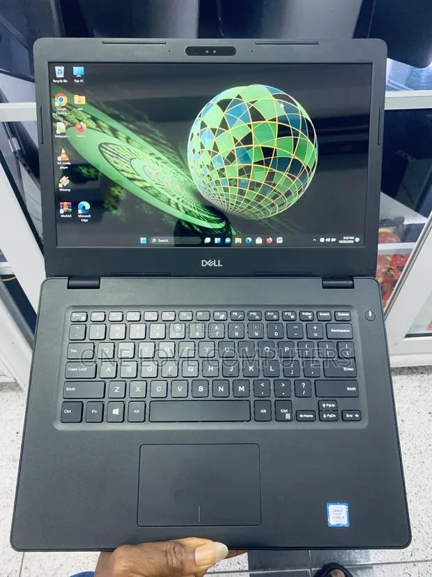 Laptop Dell Latitude 3490 8GB Intel Core i5 SSD 256GB · Photo 1