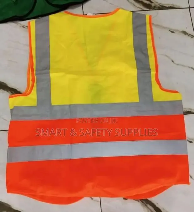 Yellow and Orange Vests · Photo 2