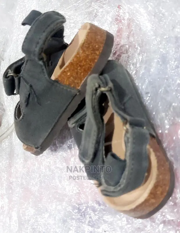 Sandals for Kids · Photo 1