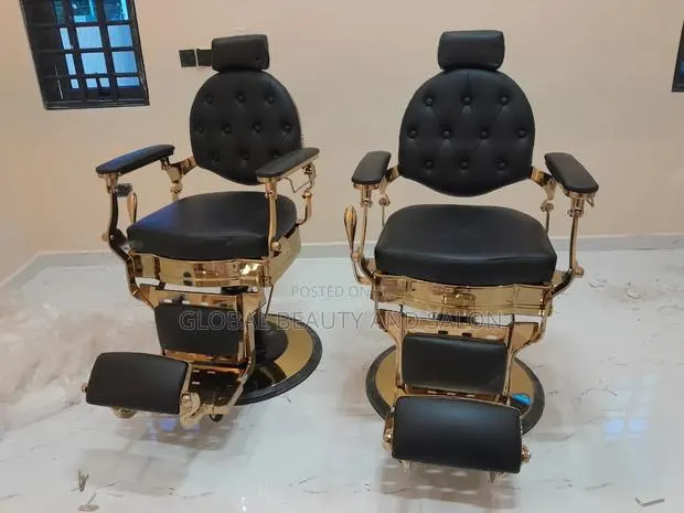 Gold Barbering Chair · Photo 1