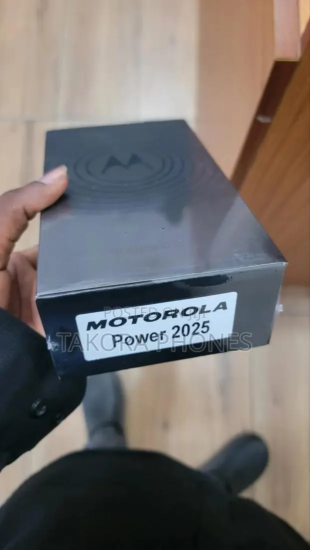 New Motorola Moto G Power (2025) 128 GB Green · Photo 1