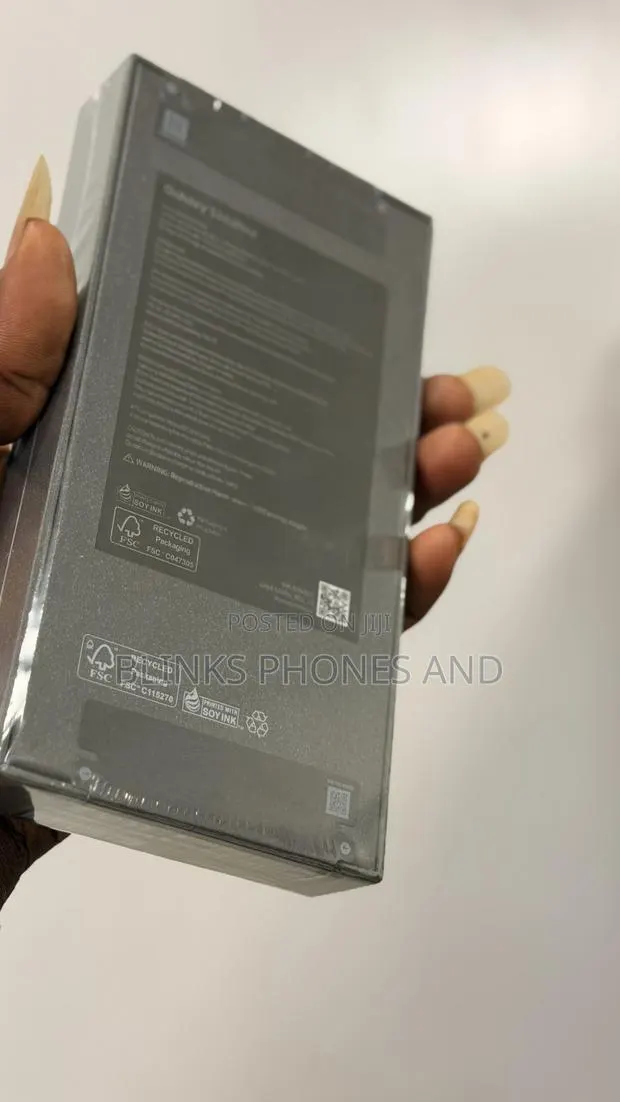 New Samsung Galaxy S26 Ultra 5G 256 GB Blue · Photo 1