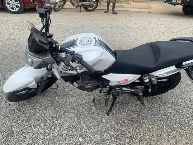 Keeway RK 125 2021 White · Photo 1