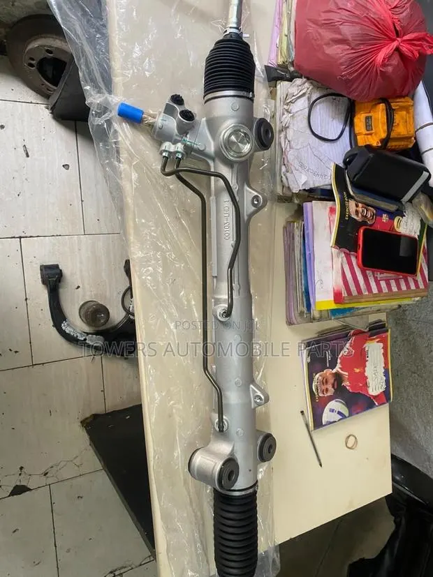 Landcruiser 300 Manual Steering Rack · Photo 1
