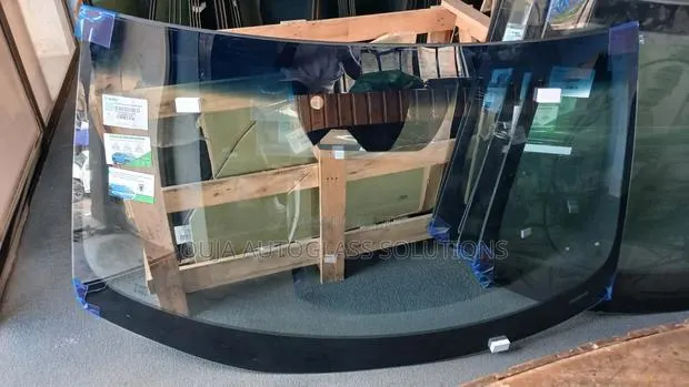 2022 Hyundai Elantra Windscreen Available · Photo 1