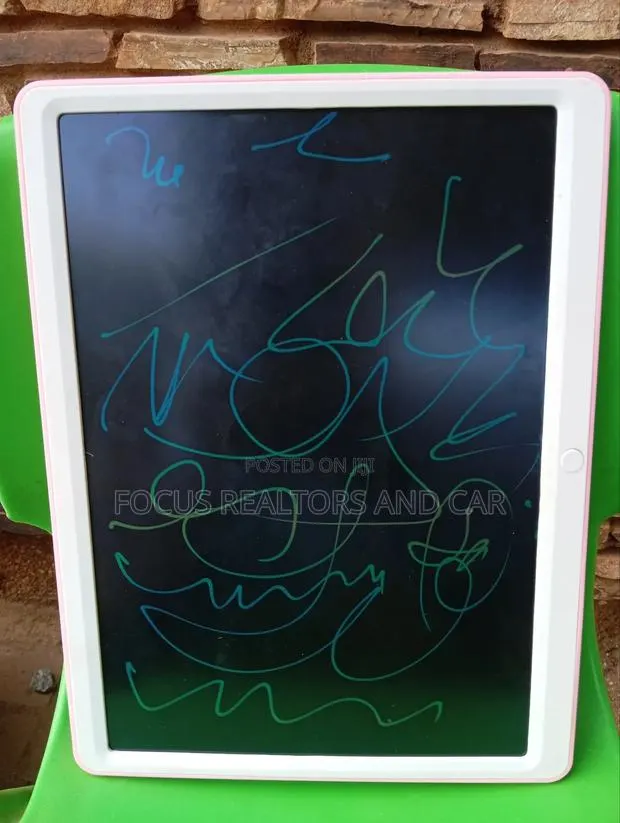 LCD Panels · Photo 3