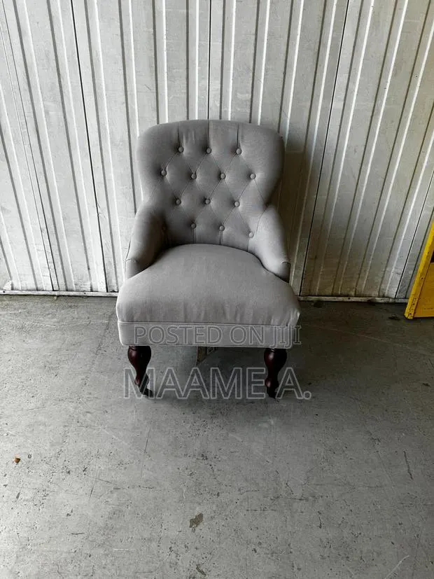 Grey Safavieh Falcon Tufted Arm Chair - Granite · Photo 1