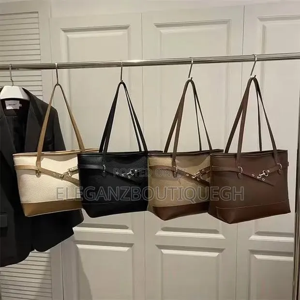 Classic Girlish Pu Handbags · Photo 1