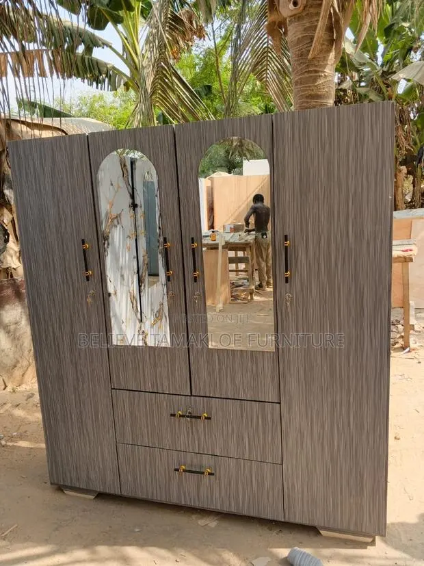 Quality Four Doors Wardrobes · Photo 1
