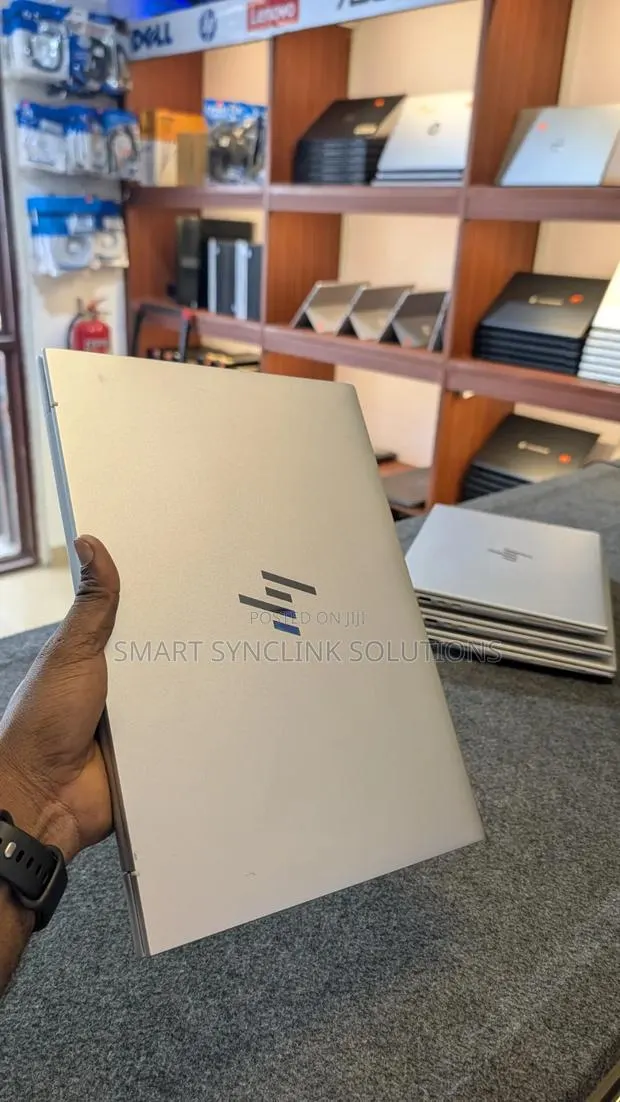 Laptop HP EliteBook 845 G11 16GB AMD Ryzen 7 SSD 1T · Photo 1