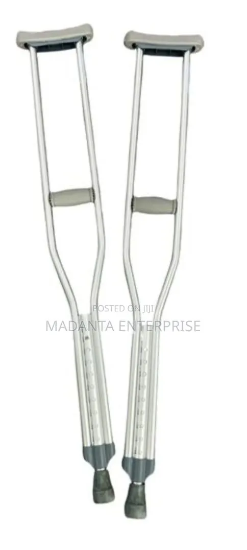 Armpit Crutches · Photo 1