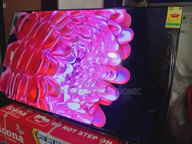 Asano 50 Smart Tv Pure Display, Tv That Feels Smooth · Photo 1