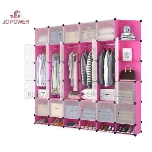 Cubes Wardrobe 30 · Photo 1