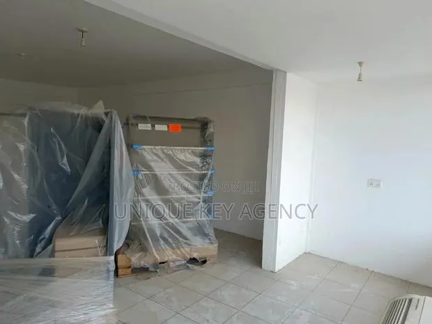 Shop to Let in Spintex · Photo 1