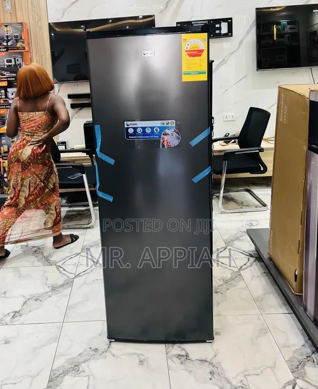 Eco-Friendly Pearl Puf-370 Single Door Upright Standing Freezer · Photo 1