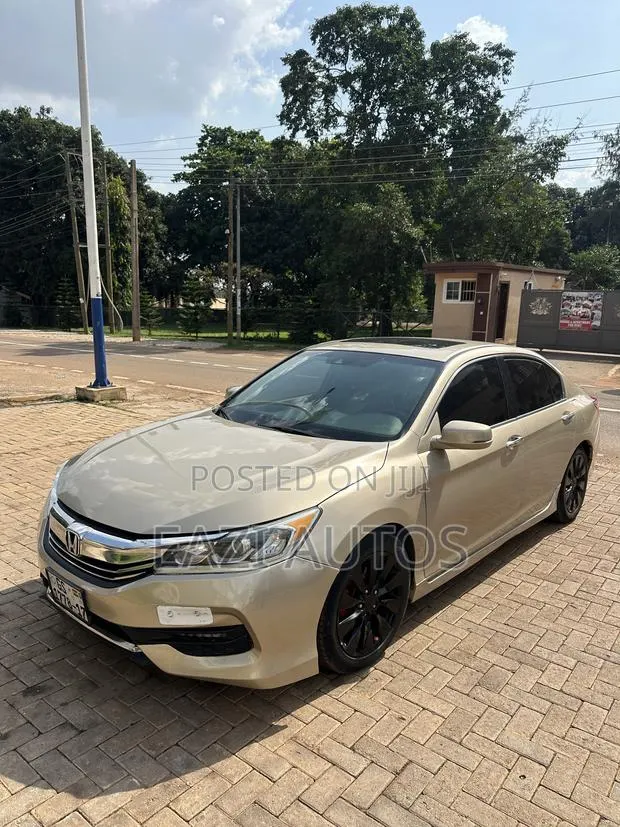 Honda Accord 2015 Pearl · Photo 1