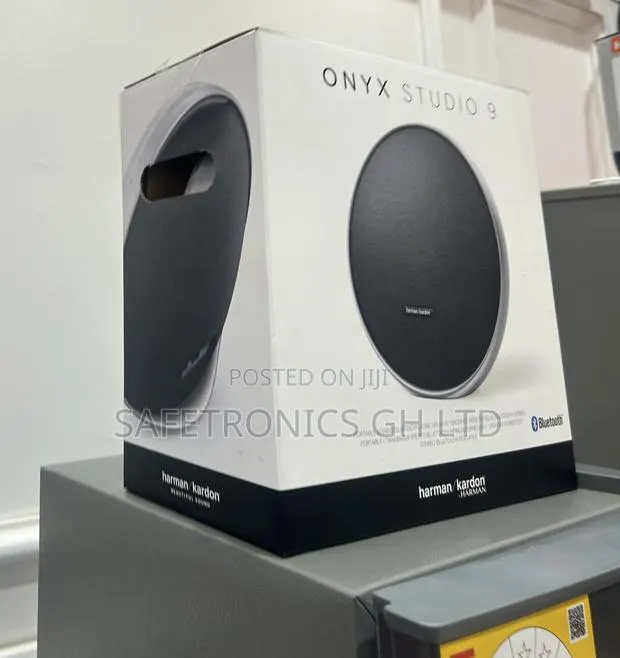 Just Order Onyx Studio 9 Bluetooth Harman Kardon Speaker · Photo 1