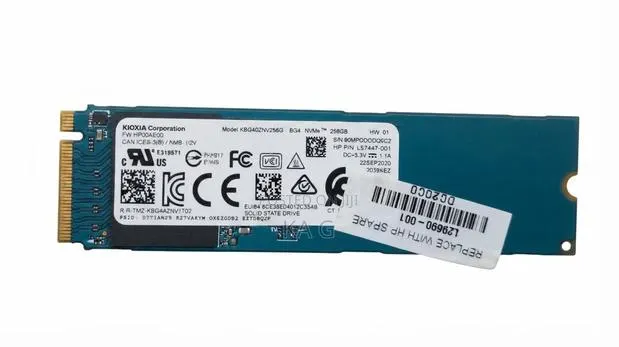 256 HP Original SSD Nvme and 8 Gig Ram · Photo 1