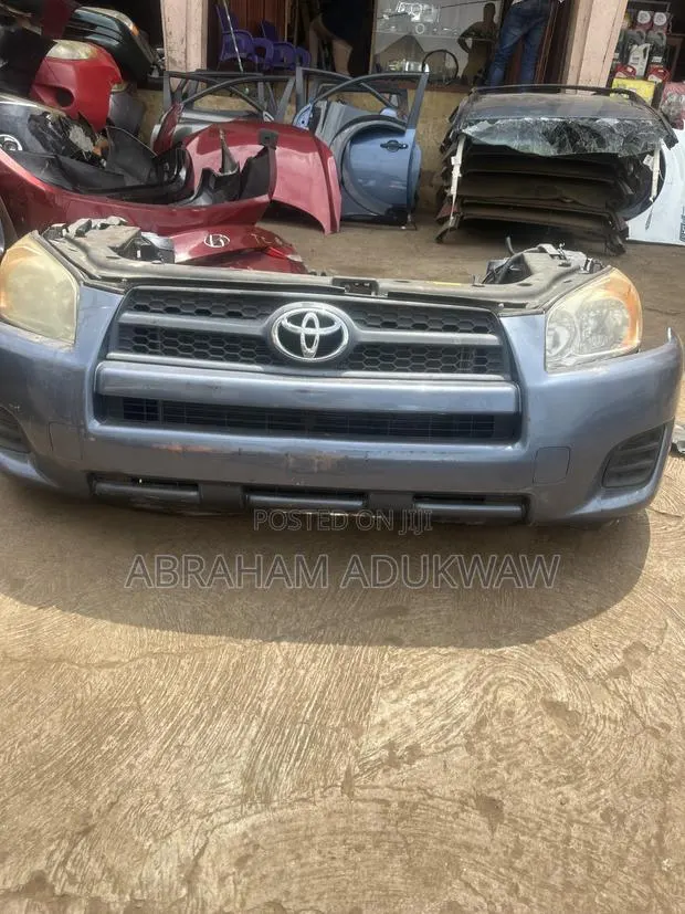Toyota RAV4 2012 Front Cut · Photo 1