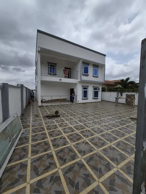 3bdrm Duplex in Electoral Village, Amasaman for sale · Photo 1