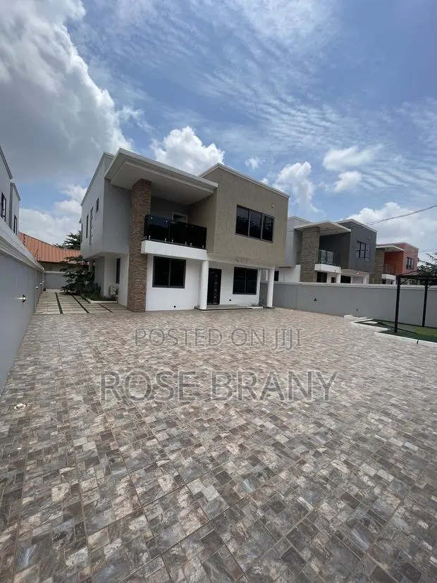 4bdrm House in Accra Metropolitan for rent · Photo 1
