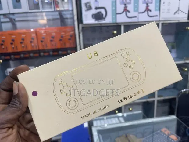 U8 Retro Handheld Game Console Relive the Classics! · Photo 2