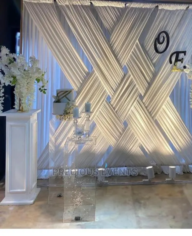Exteriors Decorations · Photo 1