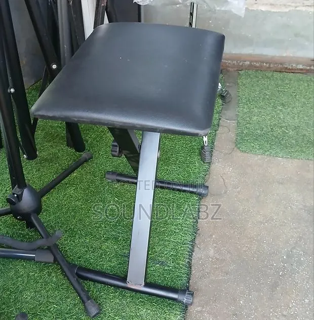 Keyboard Seat · Photo 1