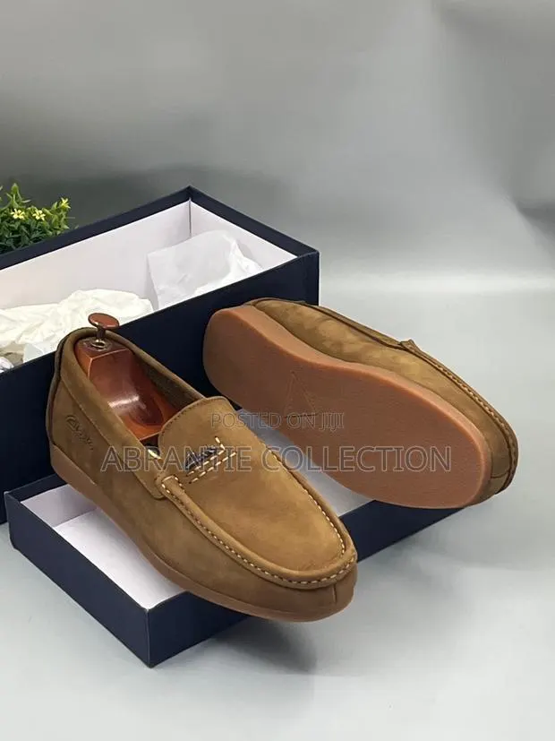 Clarks Loafers Suede Brown Available · Photo 1