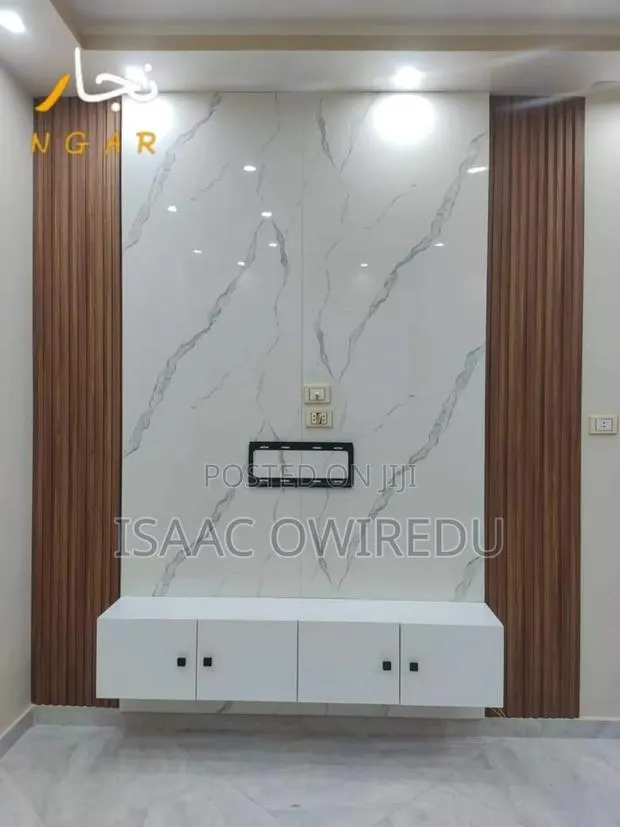 Television Wall Unit With Panels · Photo 1