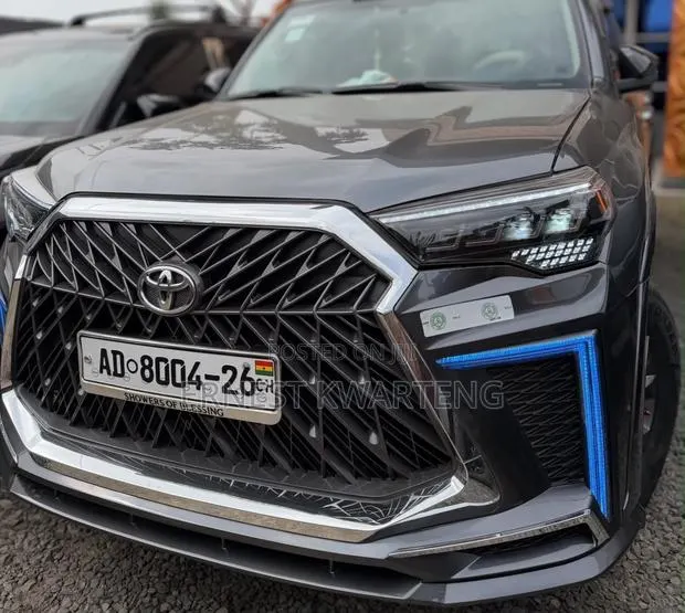 Toyota 4-Runner 2017 Black · Photo 1