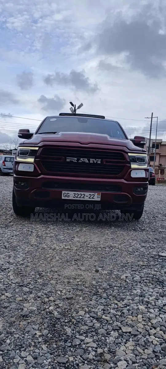 RAM 1500 2019 Burgundy · Photo 1