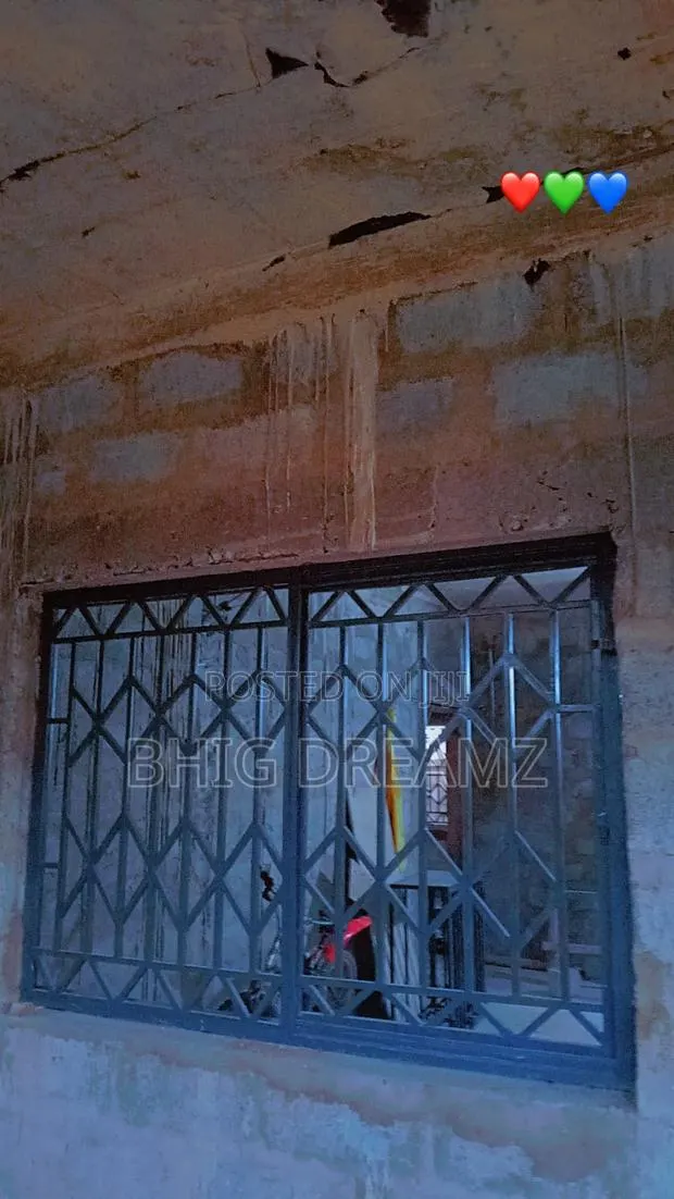 Burglar-Proof Sliding Metal Window · Photo 1