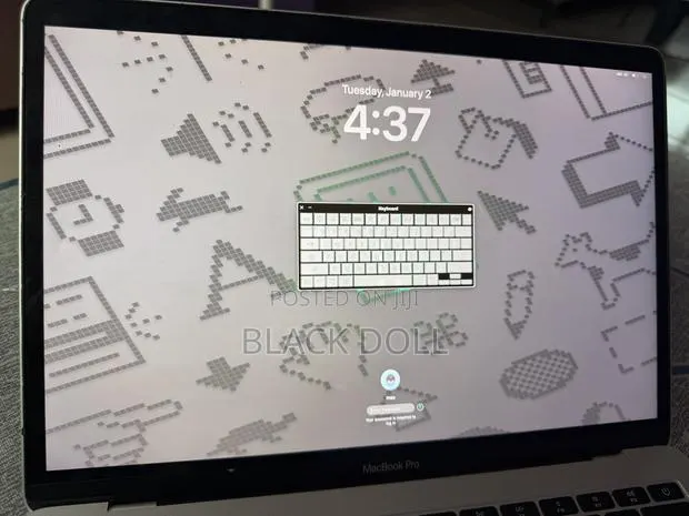 Laptop Apple MacBook Pro 2017 8GB Intel Core i3 SSD 256GB · Photo 1