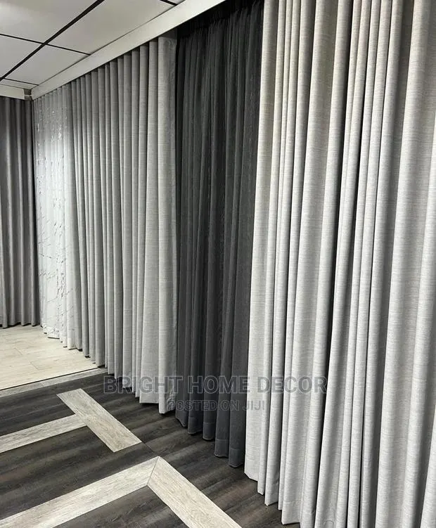 Curtains Expect · Photo 1