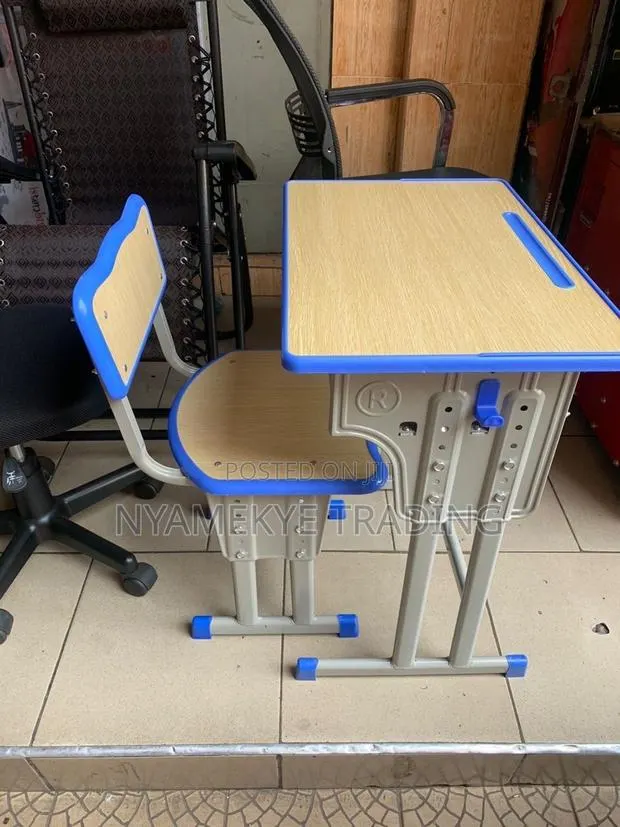 Student Desk Chair Set · Photo 1