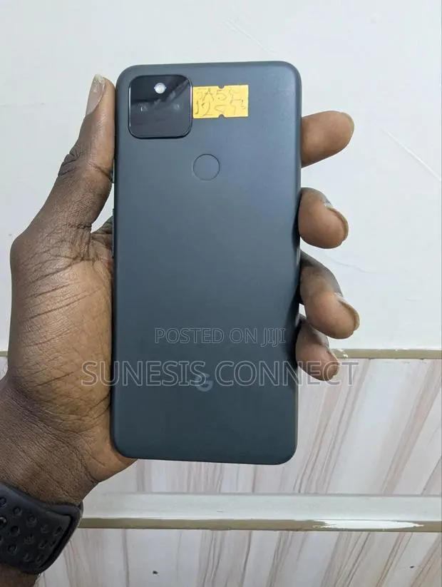 Google Pixel 5a 5G 128 GB Black · Photo 1
