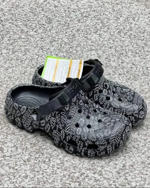 Crocs Slides Black Ash · Photo 1