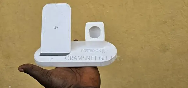 Isy 3 in 1 Wireless Power Charger Station · Photo 1