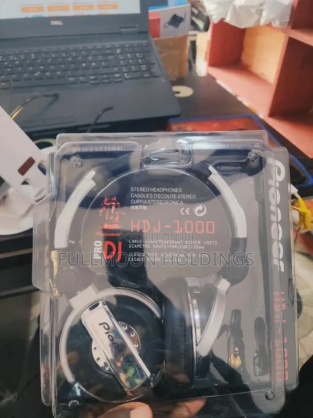 Quality Pioneer Studio DJ Headphone · Photo 1