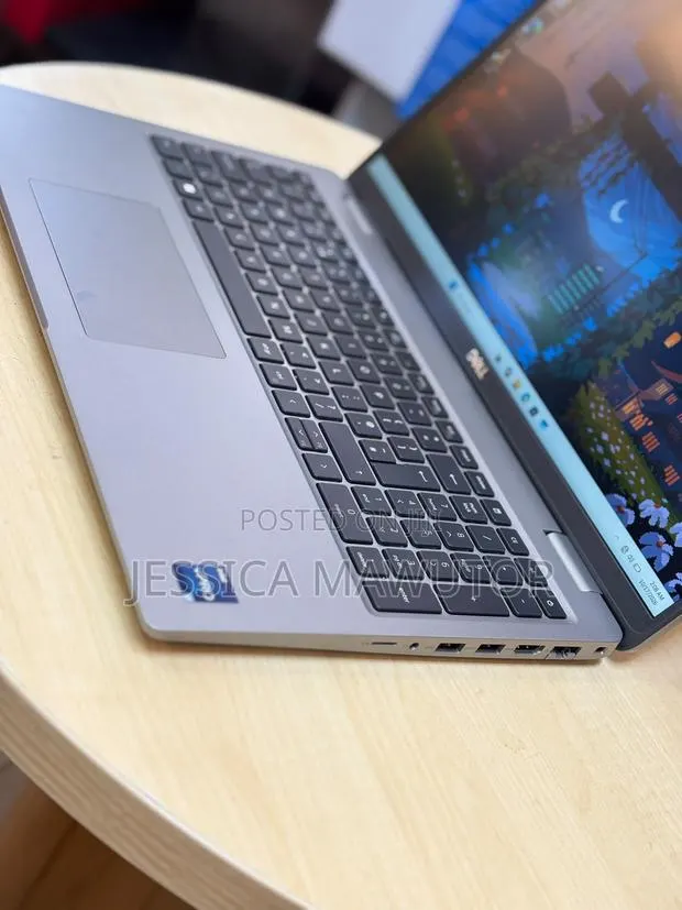 Laptop Dell Precision 3580 32GB Intel Core i7 SSD 1T · Photo 1